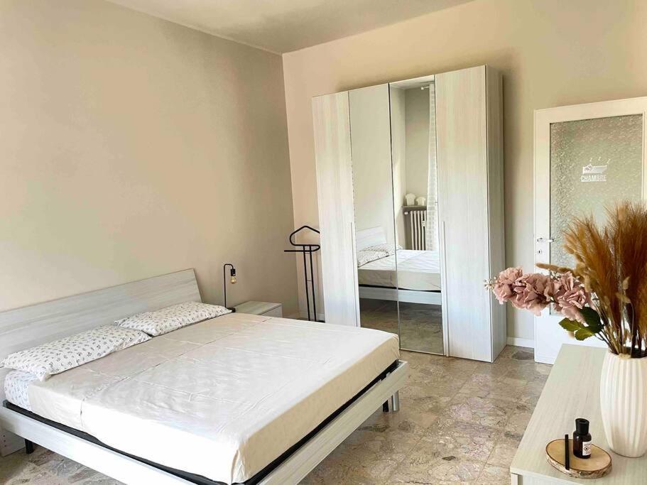 Venere Apartment Bergamo Bagian luar foto